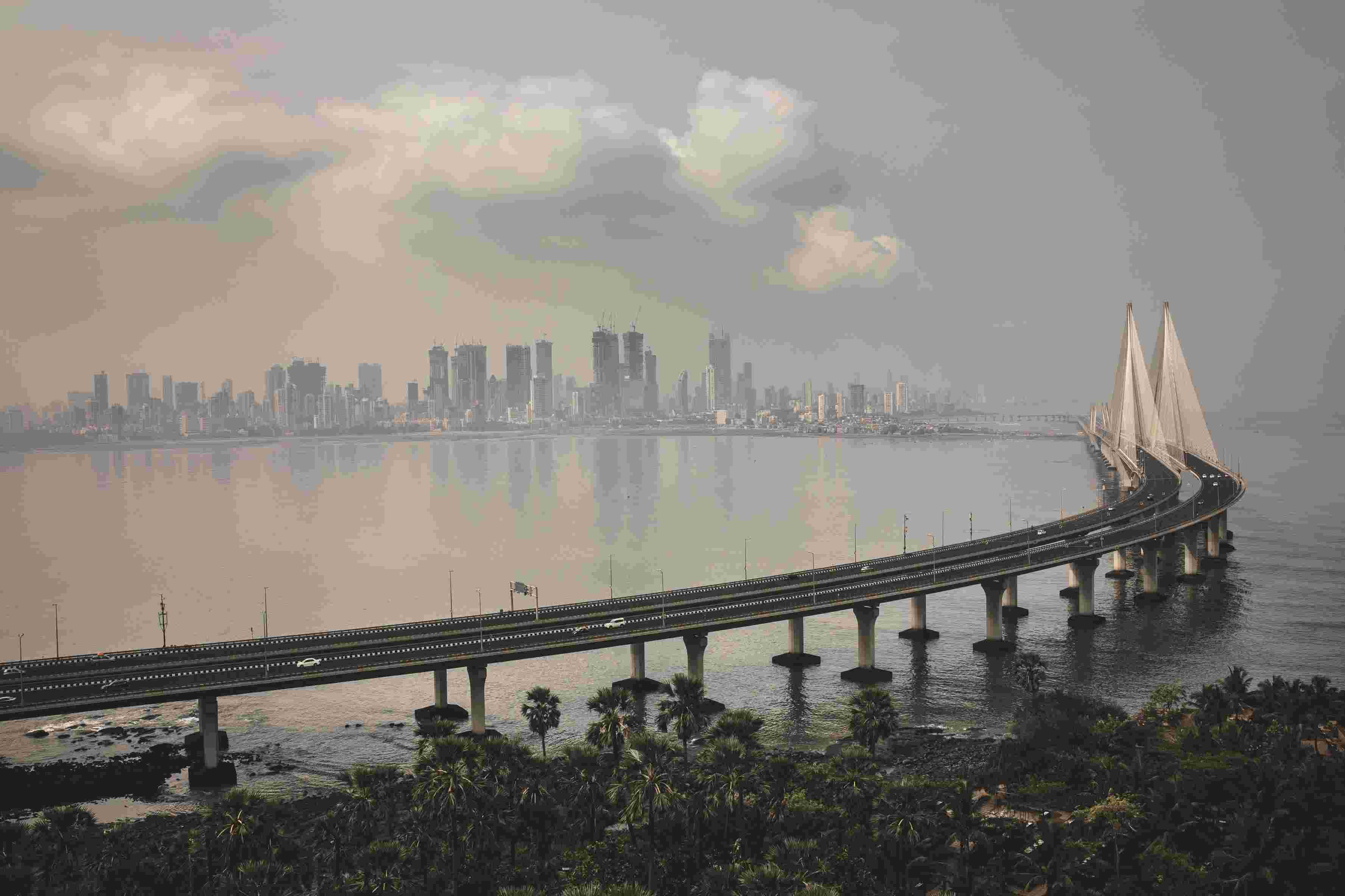 book pune to mumbai cab